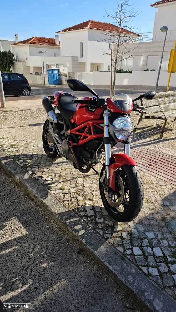 Ducati Monster 696+ - 9