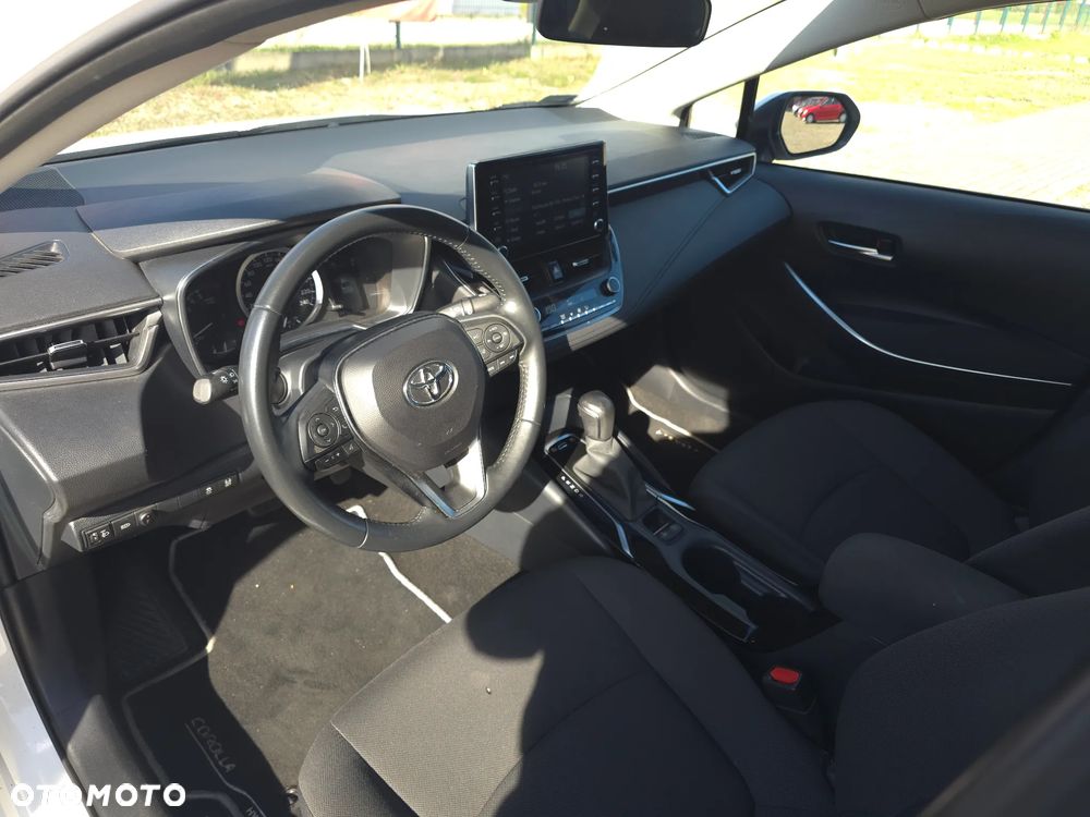 Toyota Corolla 1.8 Hybrid Comfort - 20