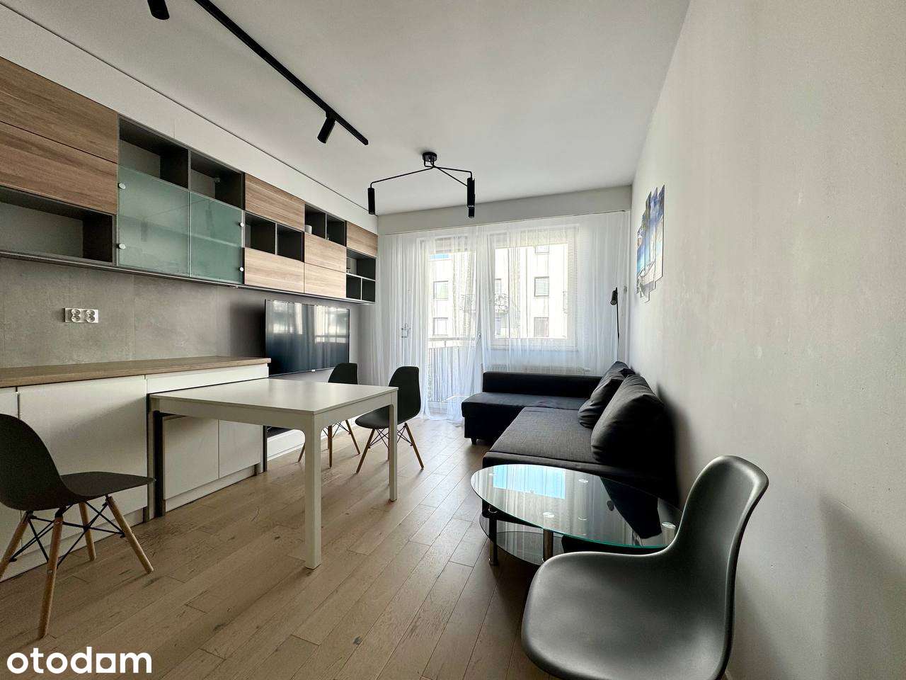 3 pokoje-Krzyki-Klecina–miejsce postojowe w cenie–balkon