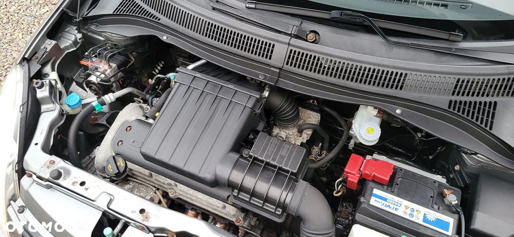 Suzuki Swift 1.3 Club - 28