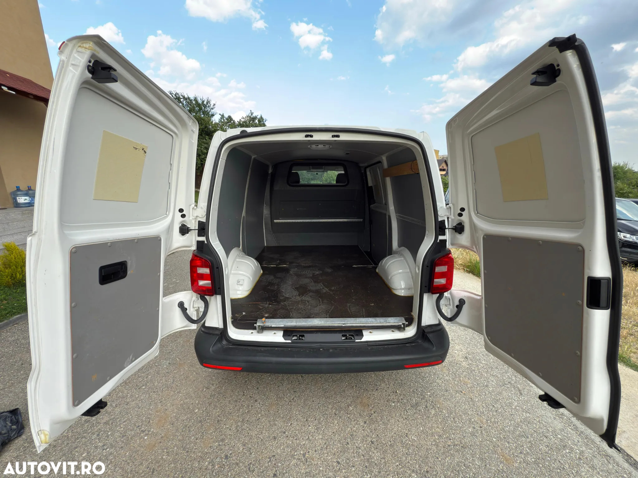 Volkswagen Transporter Kombi T6.1 2.0 TDI 81 kW KR - 3