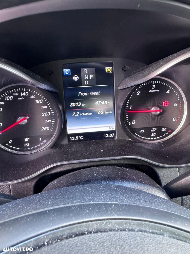 Mercedes-Benz GLC - 21