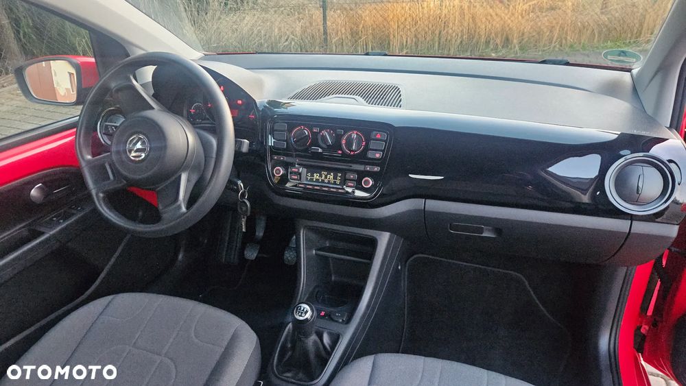 Volkswagen up! move - 23