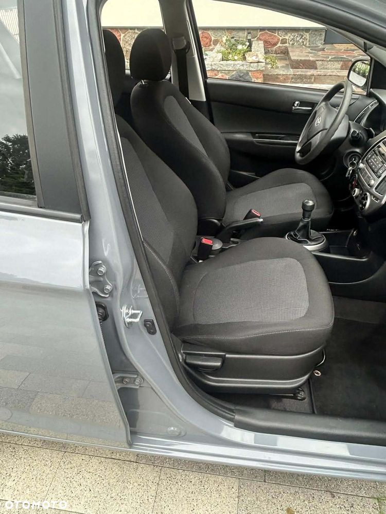 Hyundai i20 - 15