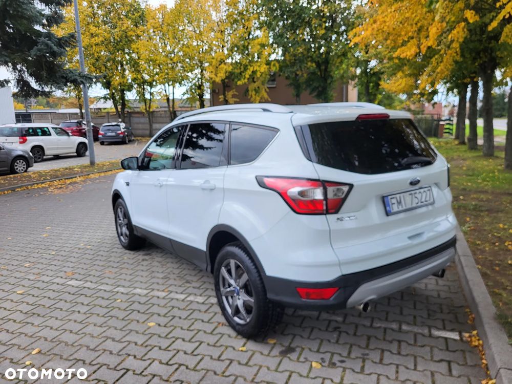 Ford Kuga - 4