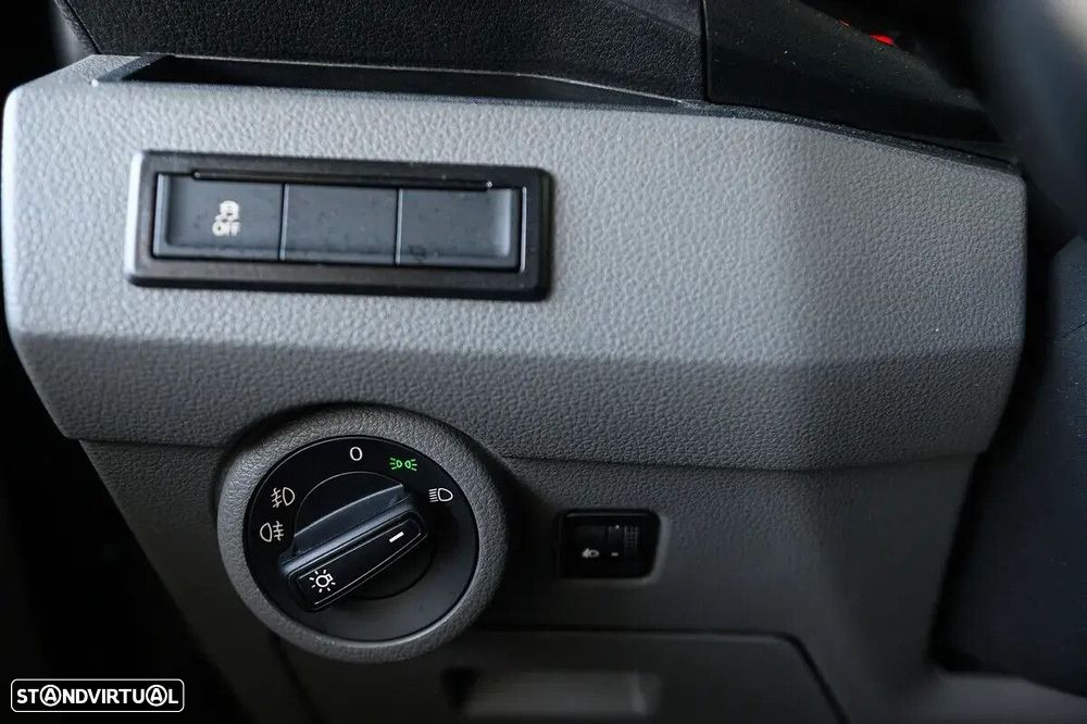 VW Caravelle 2.0 TDI L.Comfortline - 32