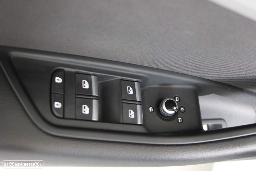 Audi A4 35 TDI S tronic - 24