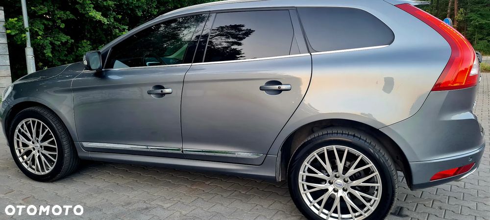 Volvo XC 60 T5 Drive-E Ocean Race - 14