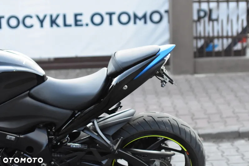 Suzuki GSX 1000 - 29
