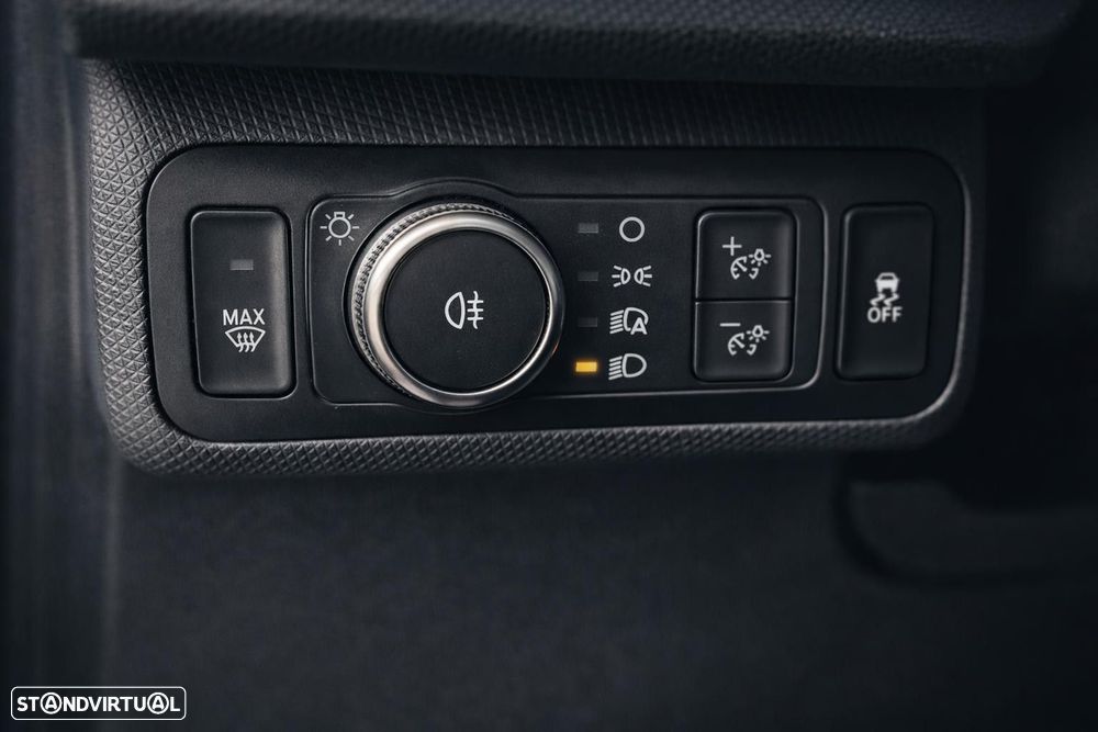 Ford Mustang Mach-E Standard - 13