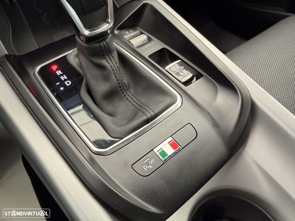 Alfa Romeo Tonale 1.5 Hybrid Veloce - 19