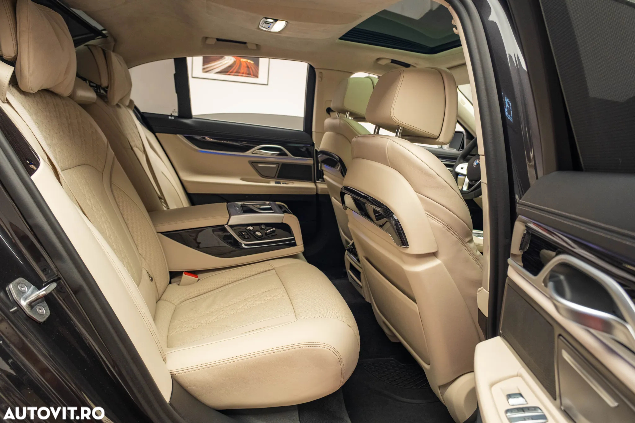BMW Seria 7 750d xDrive - 37