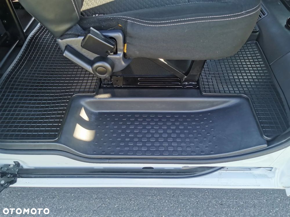 Opel Vivaro L2H1 2.9t Edition Tour - 25