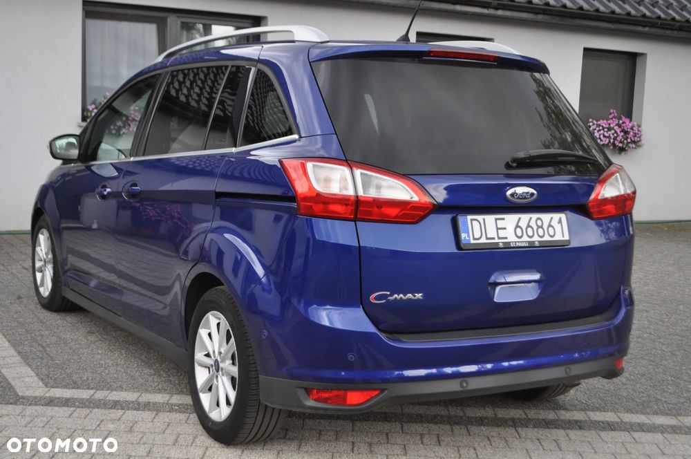 Ford Grand C-MAX - 38