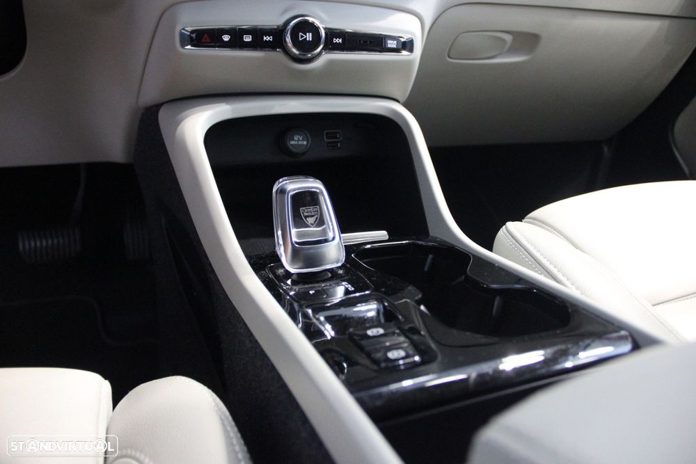 Volvo XC 40 — fotografia 16