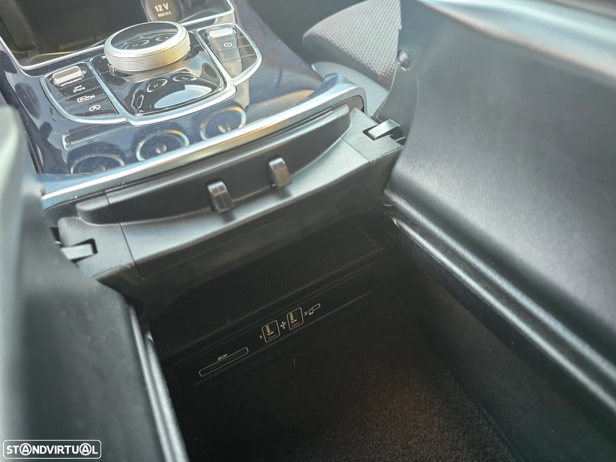 Mercedes-Benz C 200 - 23
