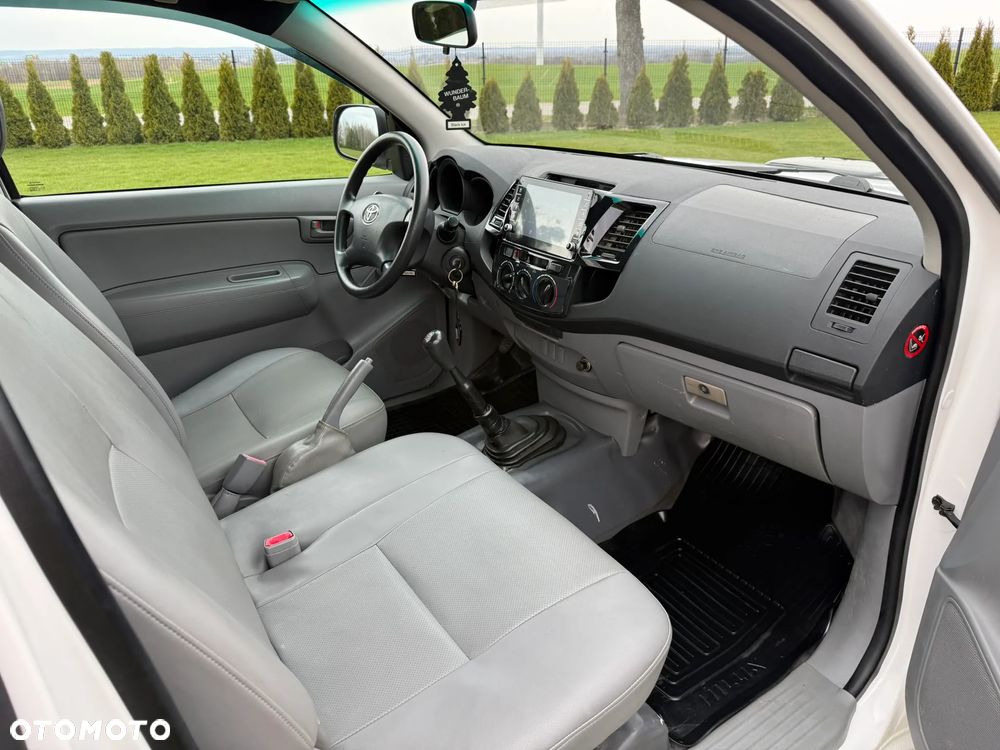 Toyota Hilux - 9