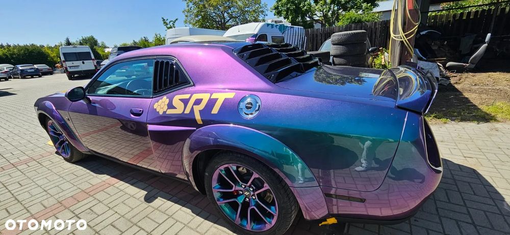 Dodge Challenger 6.4 Scat Pack - 16