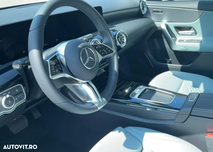Mercedes-Benz A 180 7G-DCT Progressive Advanced - 10
