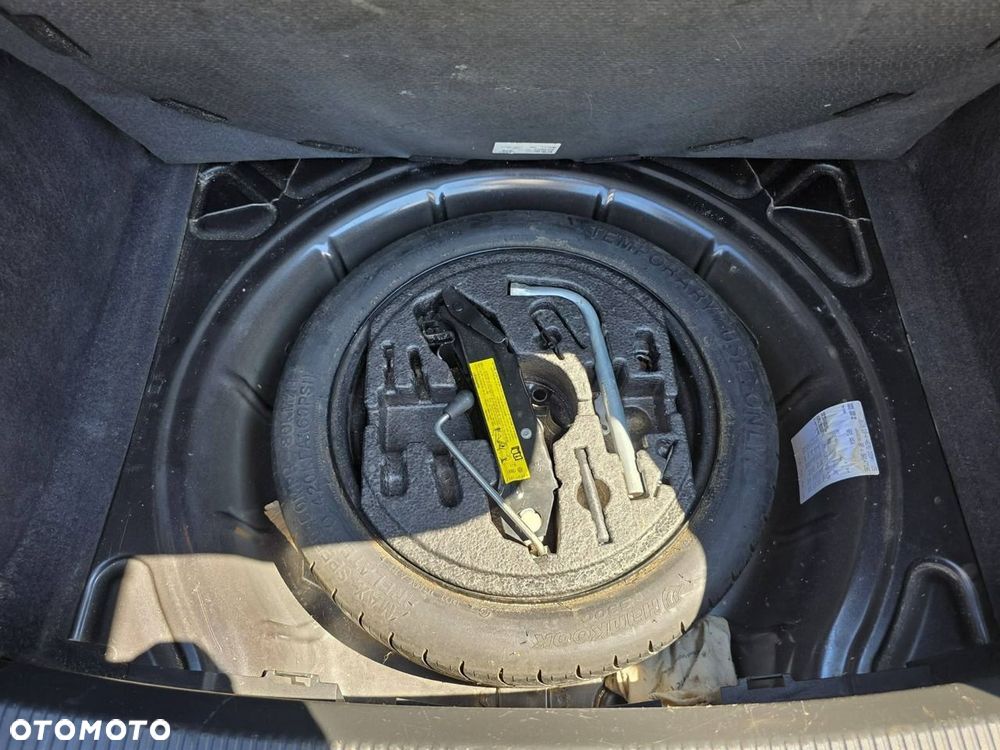 Audi A3 3-drzwiowe 1.6 Attraction - 23