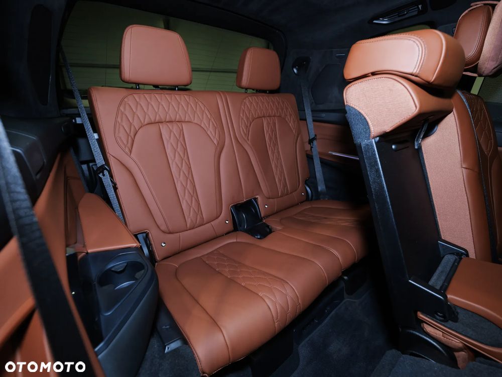 BMW X7 xDrive40d mHEV - 19