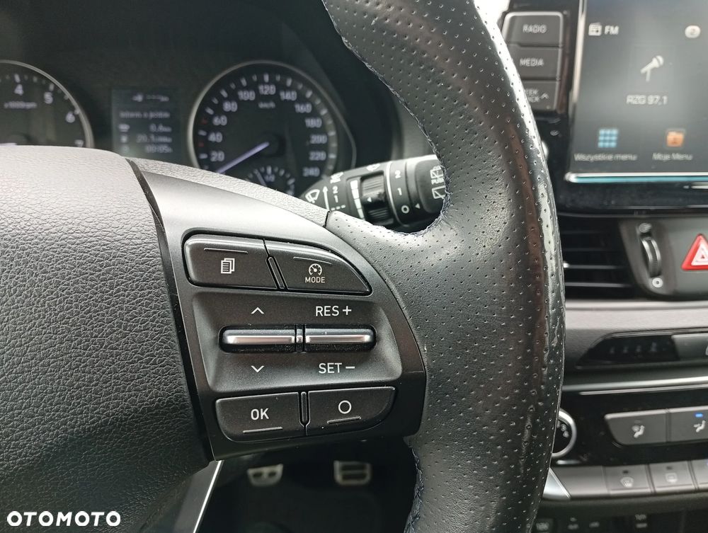 Hyundai i30 1.4 GO - 26