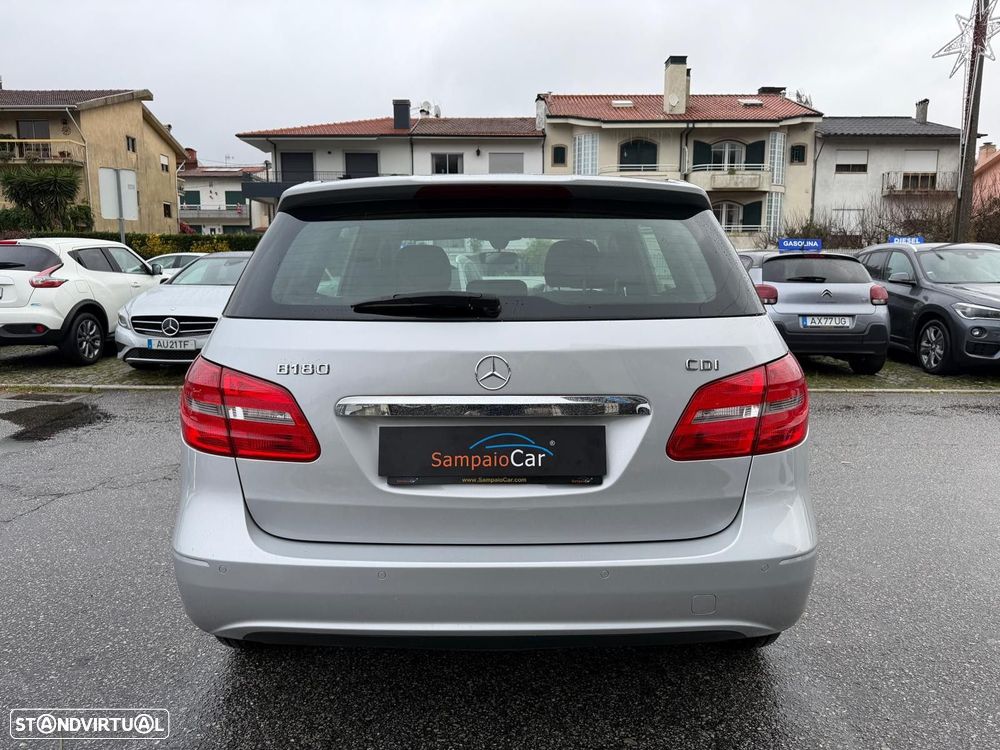 Mercedes-Benz B 180 CDi BlueEfficiency - 12