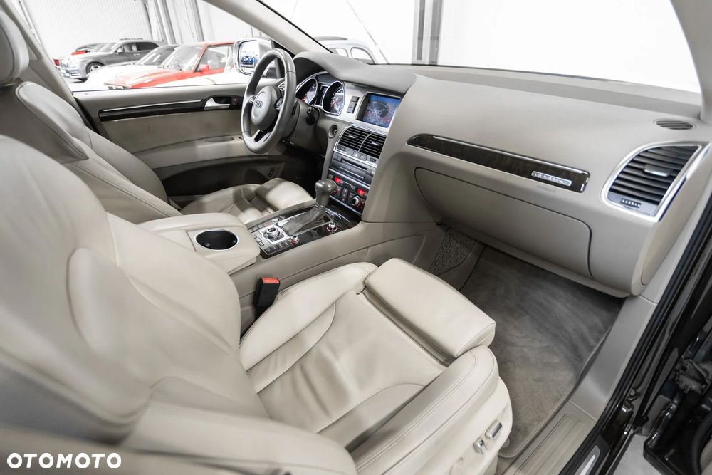 Audi Q7 3.0 TDI DPF Quattro Tiptronic - 9