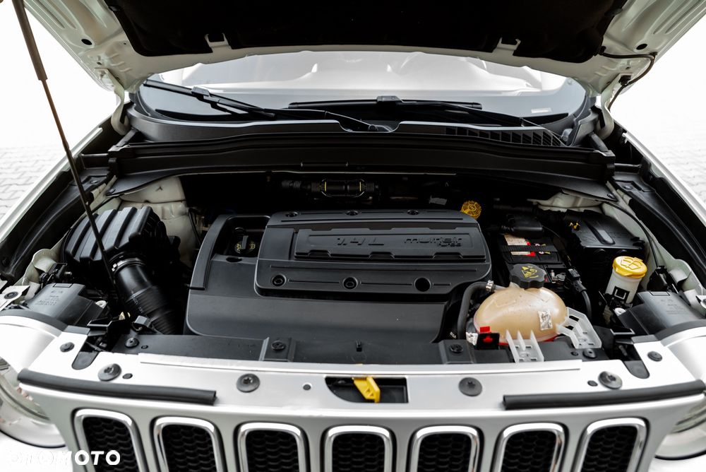 Jeep Renegade 1.4 MultiAir DSG Limited - 38