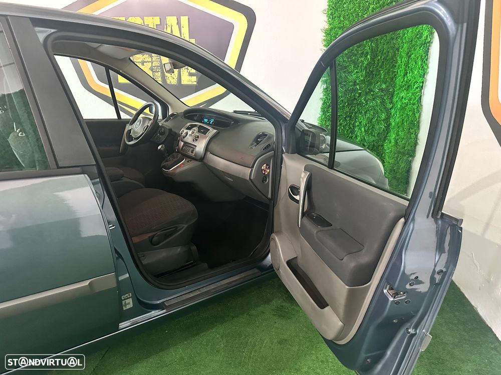 Renault Scénic 1.9 dCi FAP Dynamique - 14