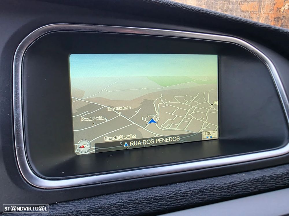 Volvo V40 2.0 D2 Momentum - 20