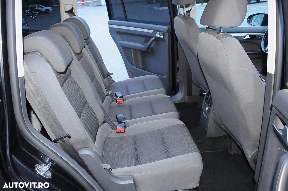 Volkswagen Touran 1.6 TDI Comfortline - 7
