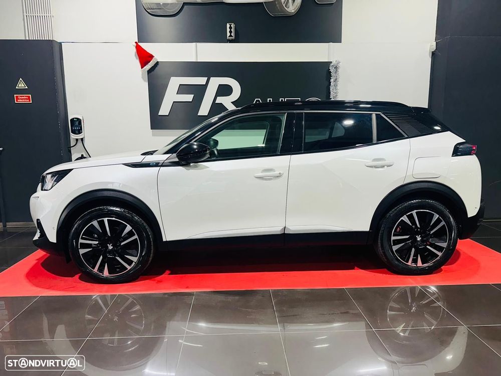 Peugeot e-2008 50 kWh GT - 10