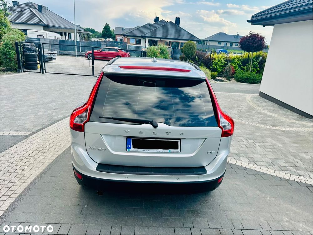Volvo XC 60 2.4D AWD Summum - 9