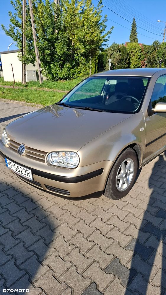 Volkswagen Golf - 3