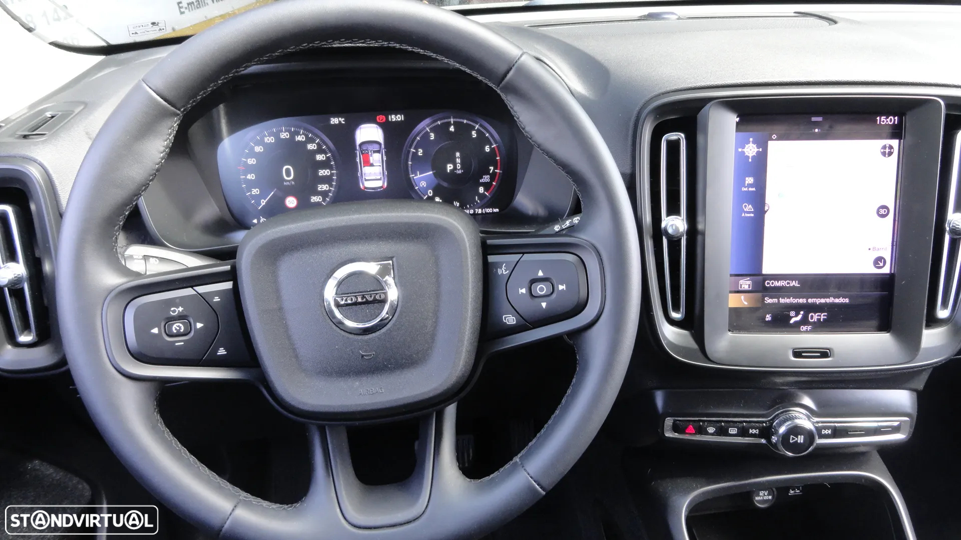 Volvo XC 40 1.5 T2 Essential Auto - 24