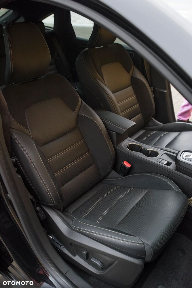 Renault Arkana E-TECH Full 145 E-TECH engineerd - 17