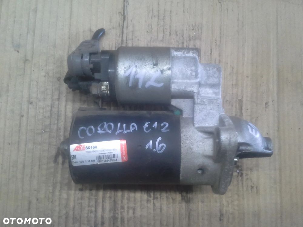 Toyota Corolla E12 1.6 VTi rozrusznik - 2