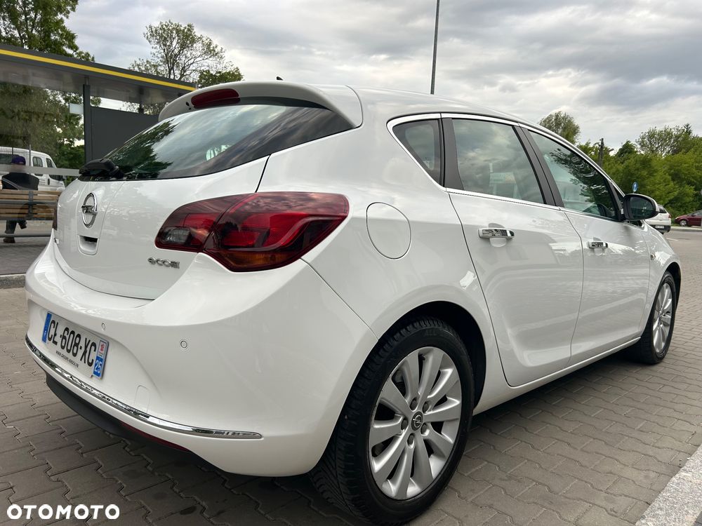 Opel Astra 1.7 CDTI Cosmo - 32