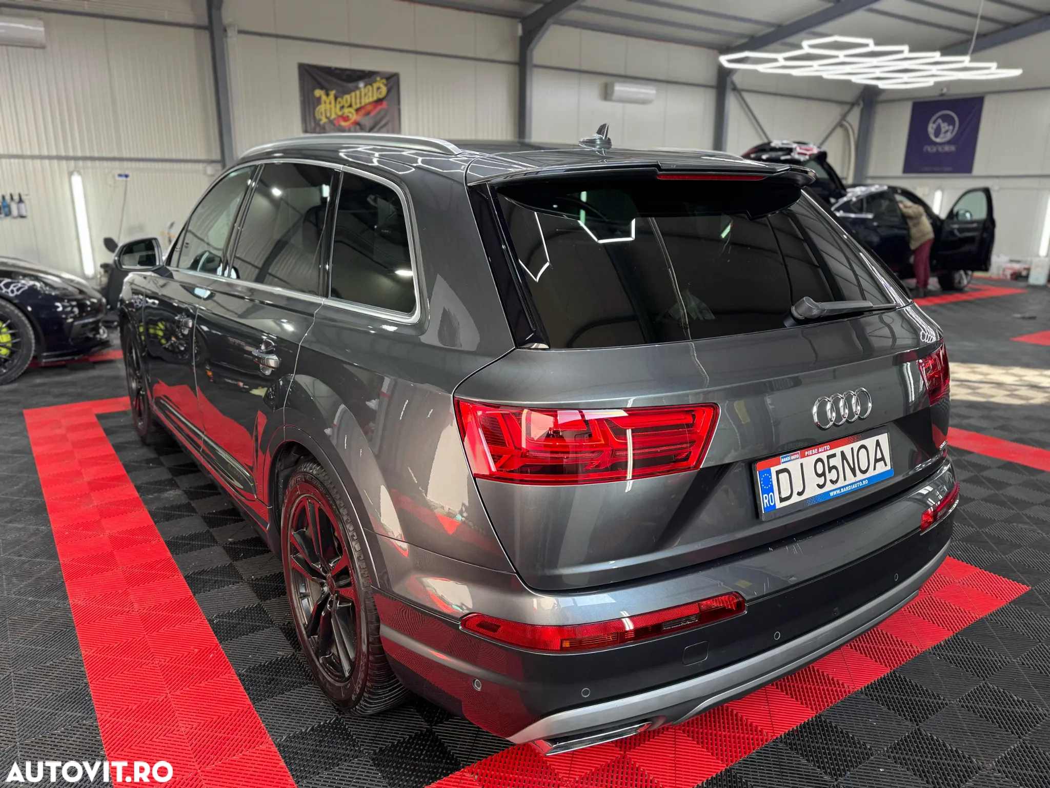 Audi Q7 3.0 TDI Quattro Tiptronic - 5