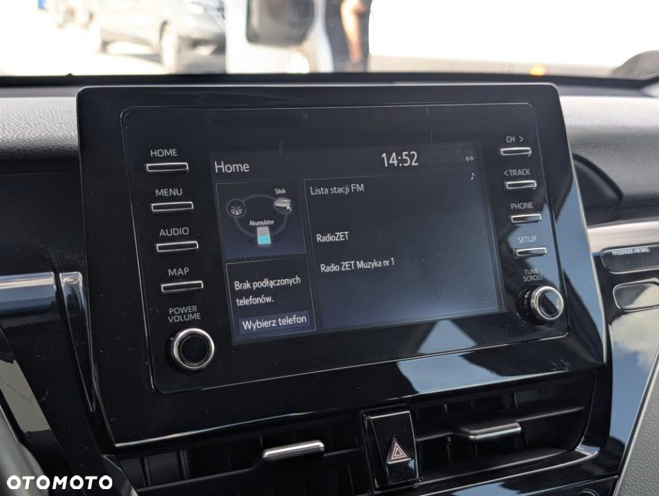 Toyota Camry - 11
