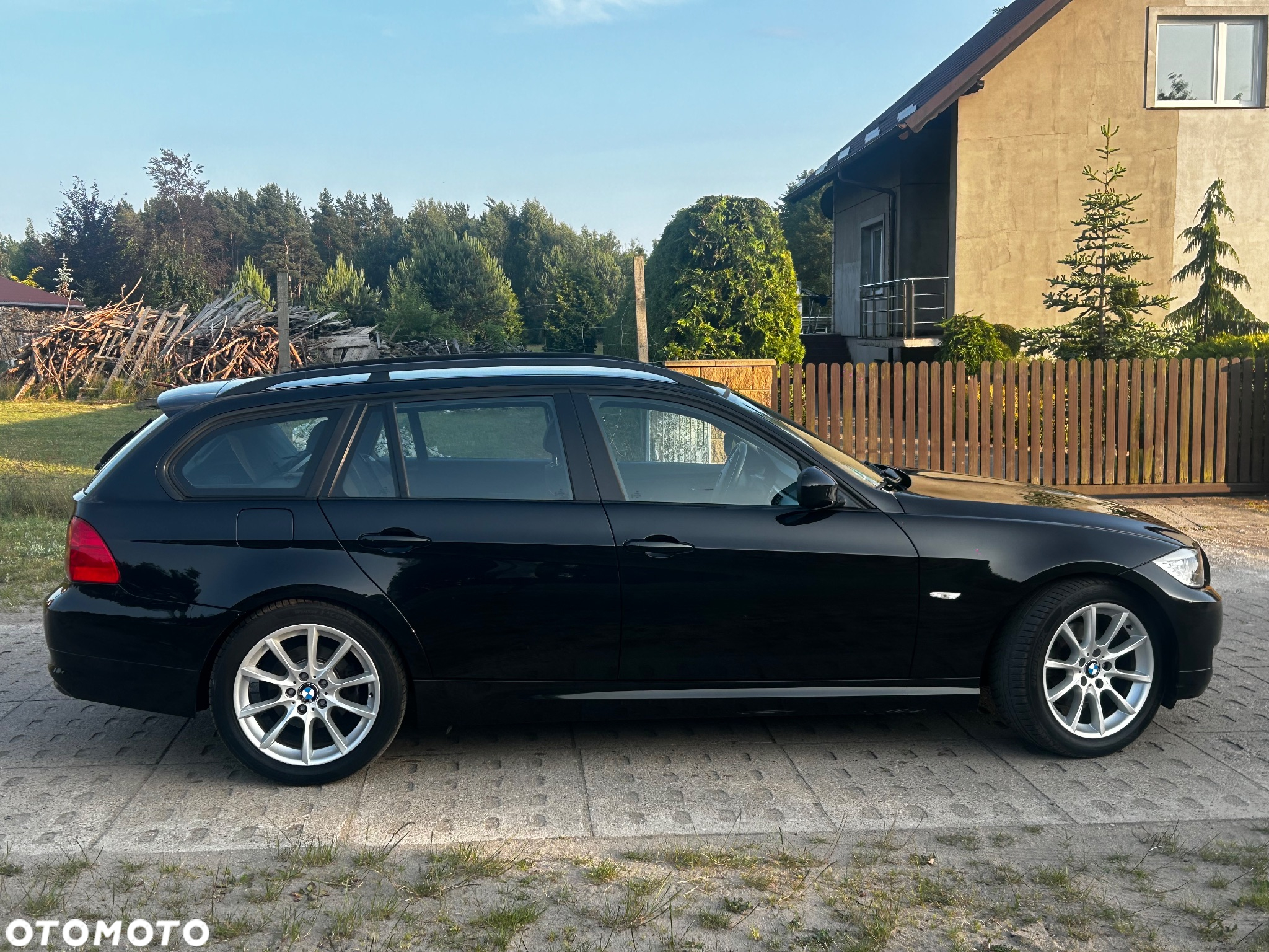 BMW Seria 3 318d Touring Luxury Line - 3