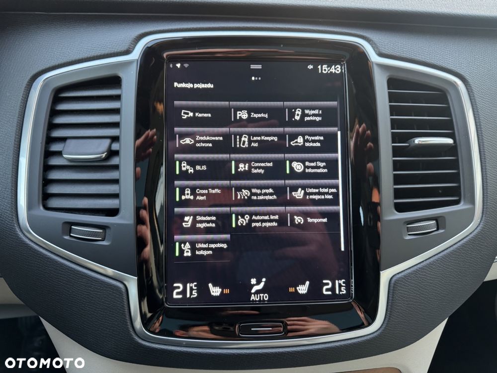 Volvo XC 90 B5 D AWD Momentum Pro - 25
