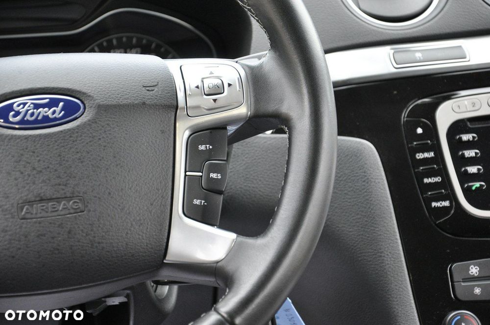 Ford S-Max 2.0 TDCi DPF Titanium - 17