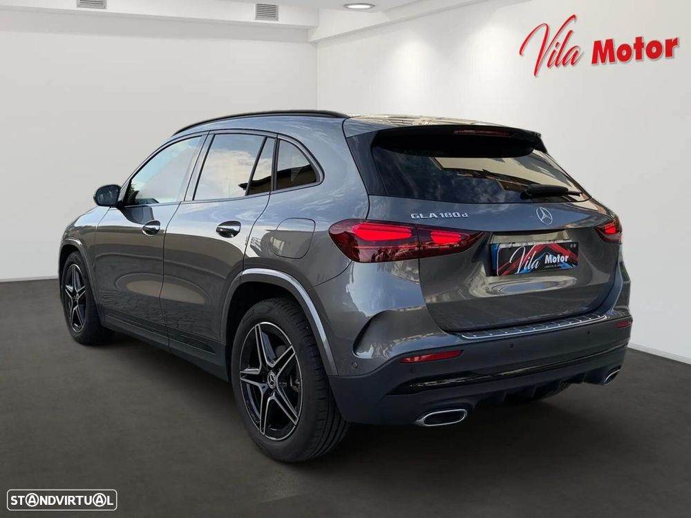 Mercedes-Benz GLA 180 d AMG Line - 4