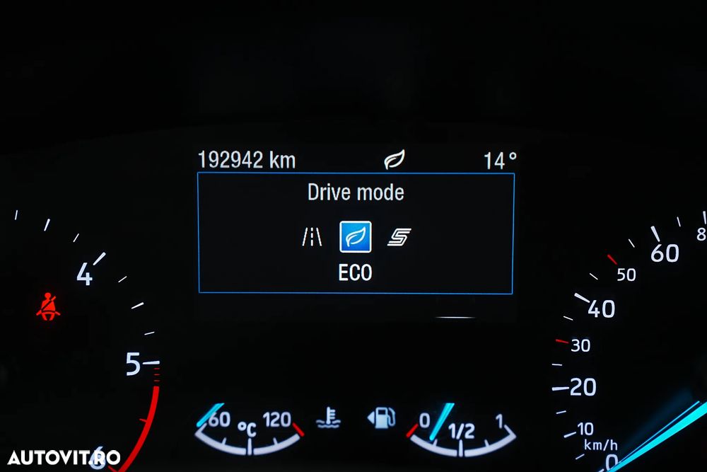 Ford Focus 1.5 TDCi DPF Start-Stopp-System Titanium - 28