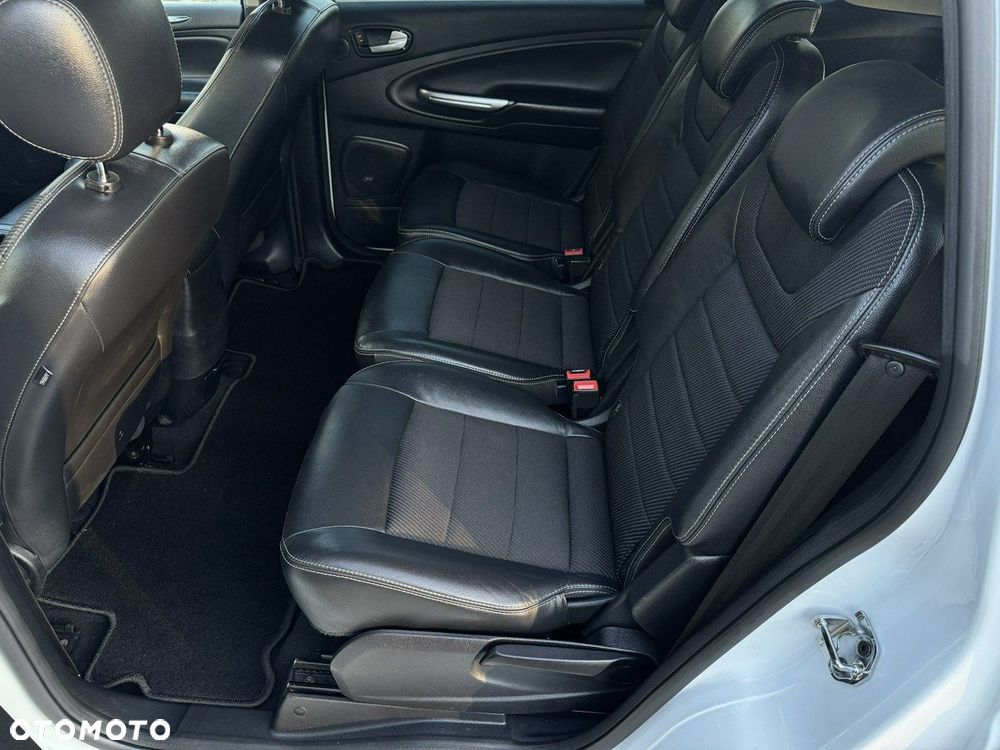 Ford S-Max 2.0 TDCi DPF Titanium X - 18