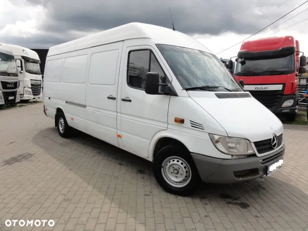 Mercedes-Benz Sprinter MAX  Blaszak Manual 3osobowy