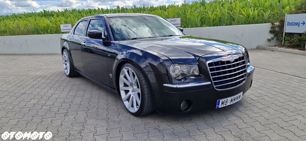 Chrysler 300C - 25