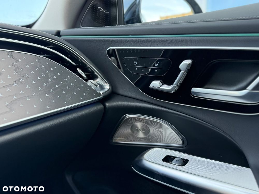Mercedes-Benz Klasa E 300 de PHEV 4-Matic All-Terrain Avantgarde 9G-Tronic - 23